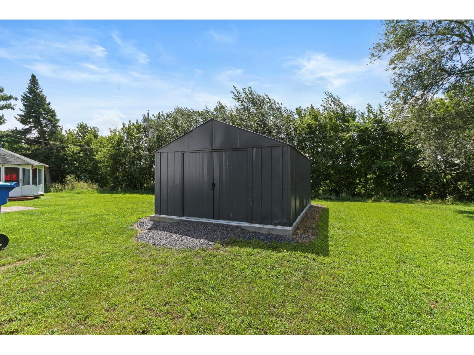 1260 4e Avenue Property Photo 18