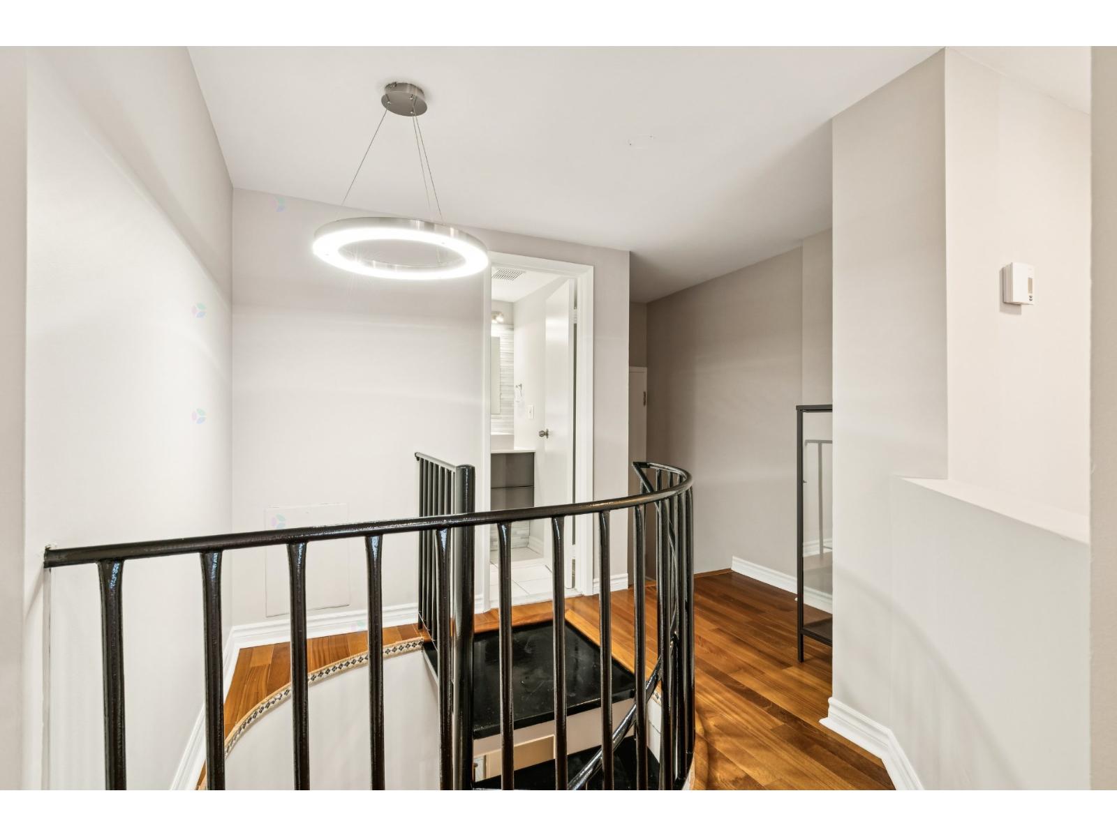 460 Rue St-jean, #301 Property Photo 12
