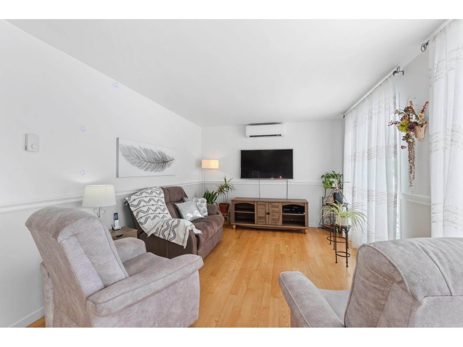 161 Rue Ste-anne Property Photo 7