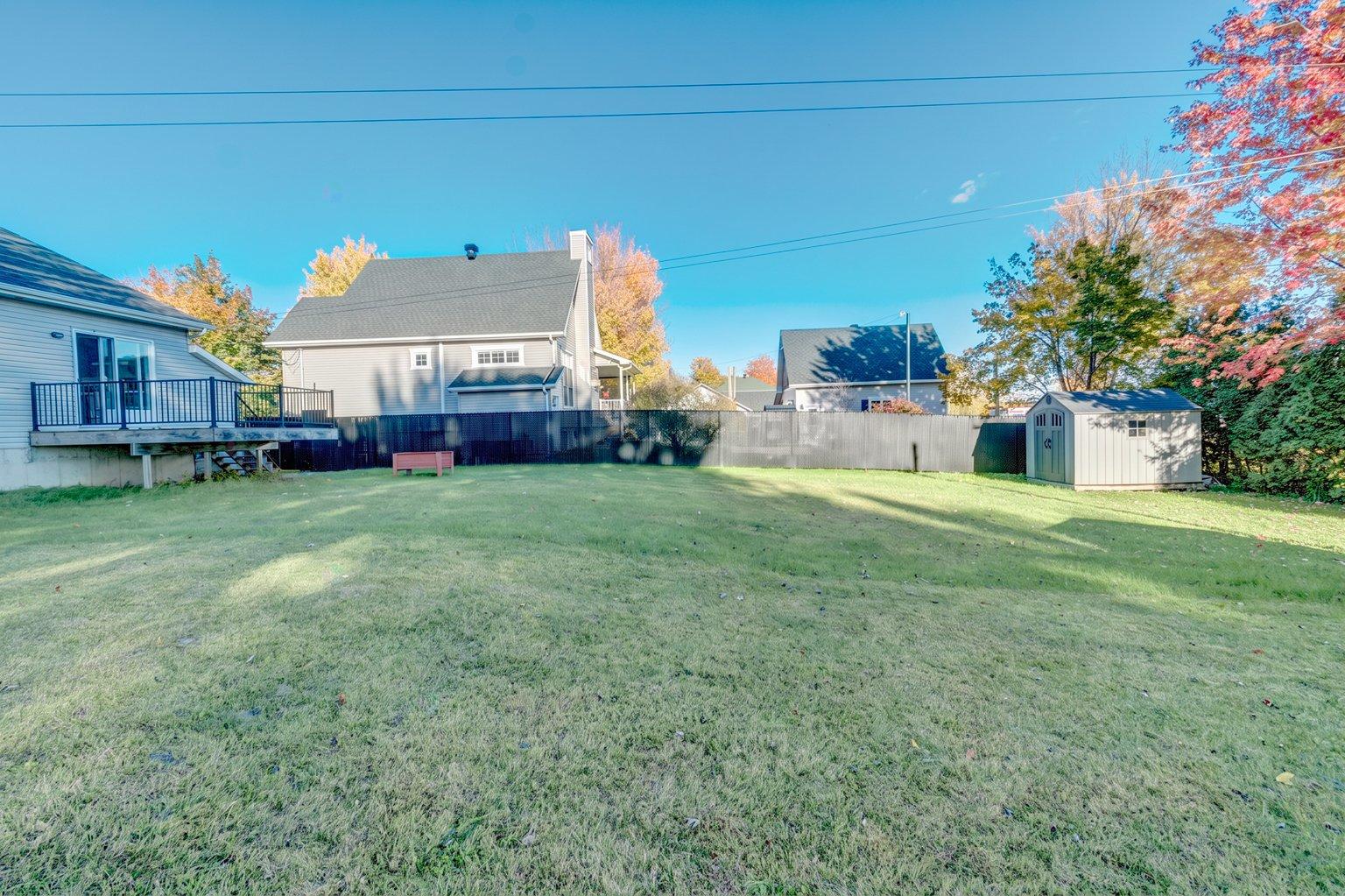 1330 Ch. Du Chenal-du-moine Property Photo 6