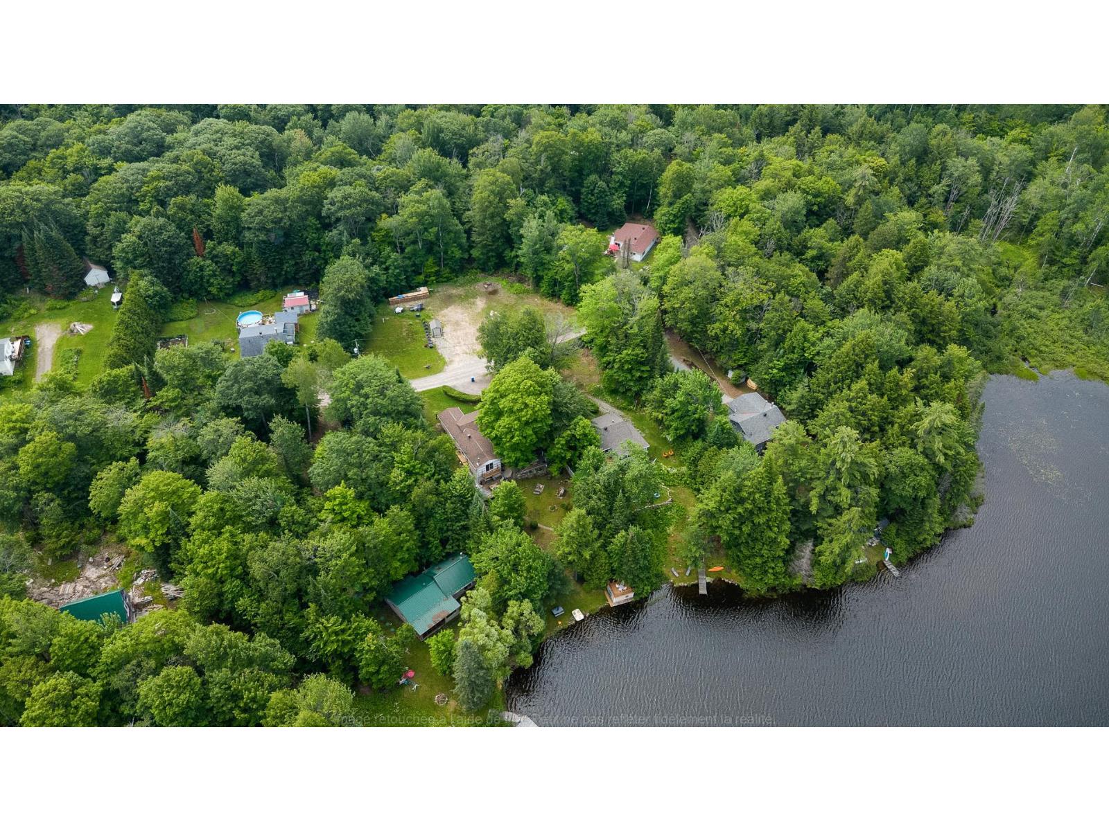 40 Ch. De La Baie-des-canards Property Photo 1