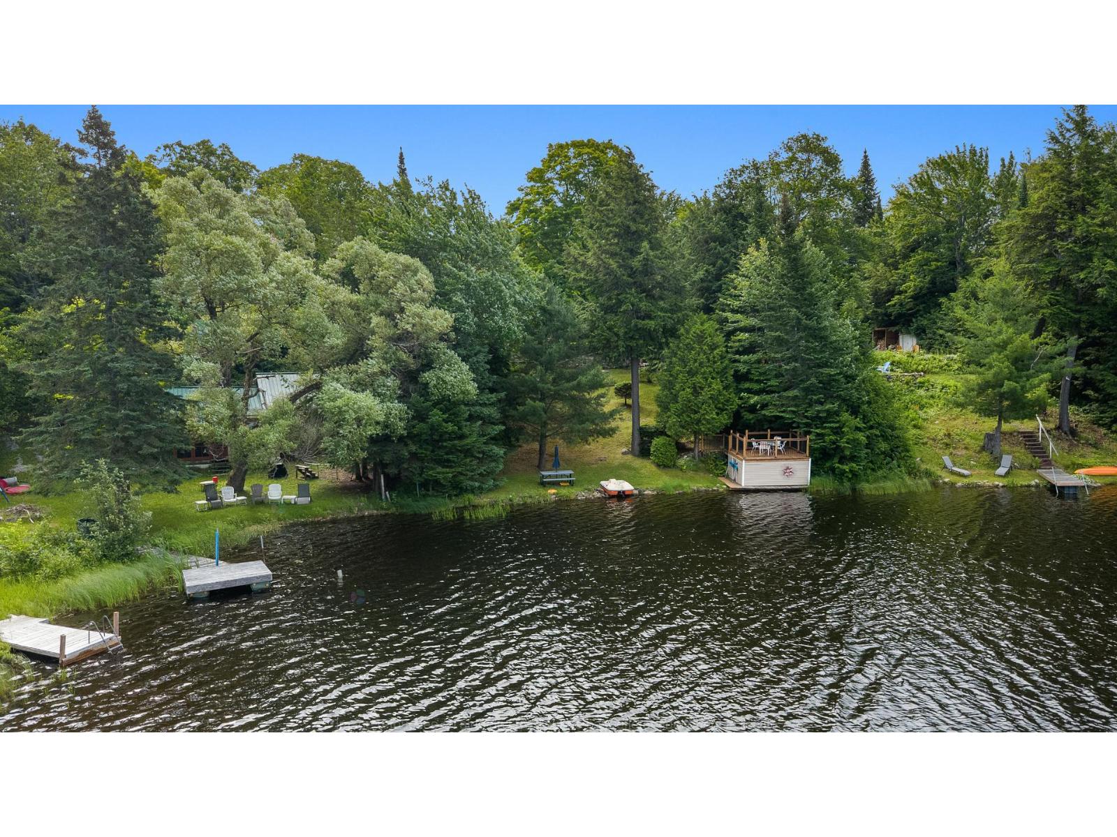 40 Ch. De La Baie-des-canards Property Photo 23