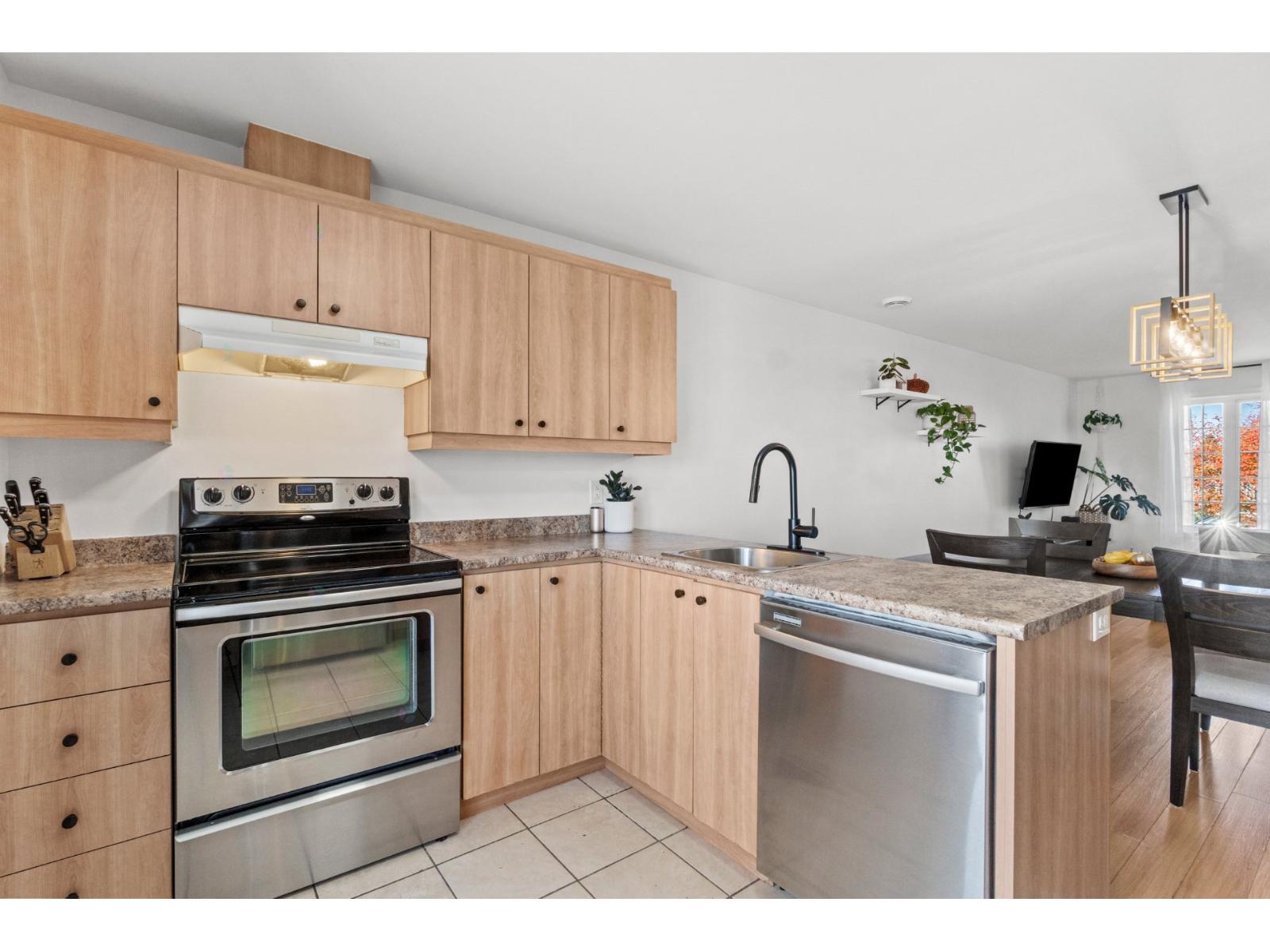 217 2e Rue Property Photo 29