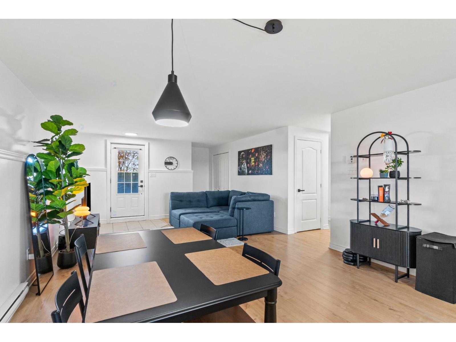 217 2e Rue Property Photo 41