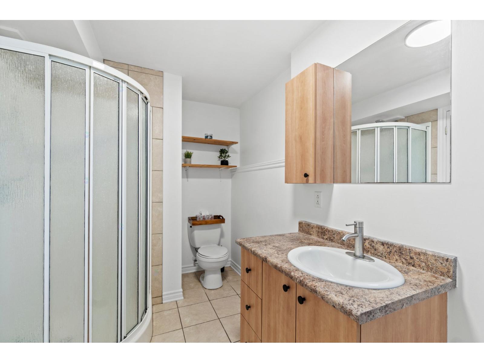 217 2e Rue Property Photo 46