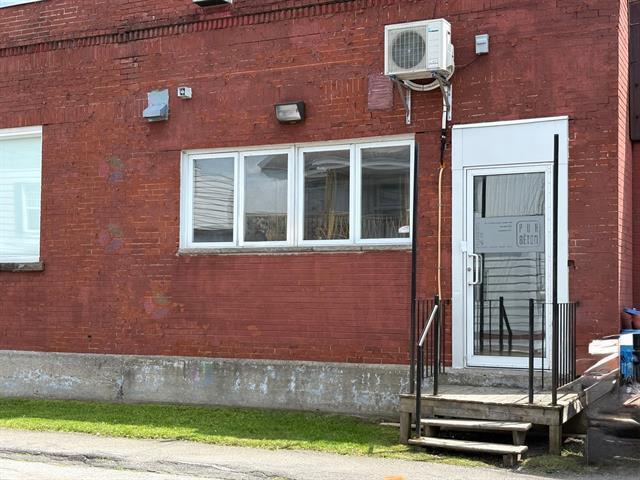 24 Rue St-louis, #140 Property Photo 1