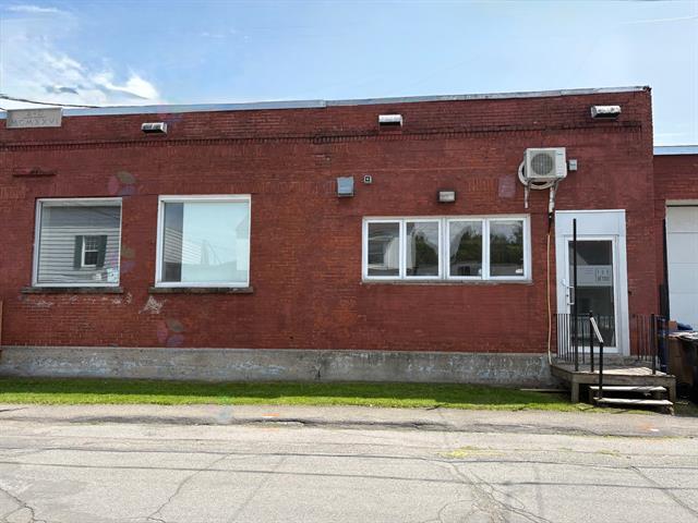 24 Rue St-louis, #140 Property Photo 2