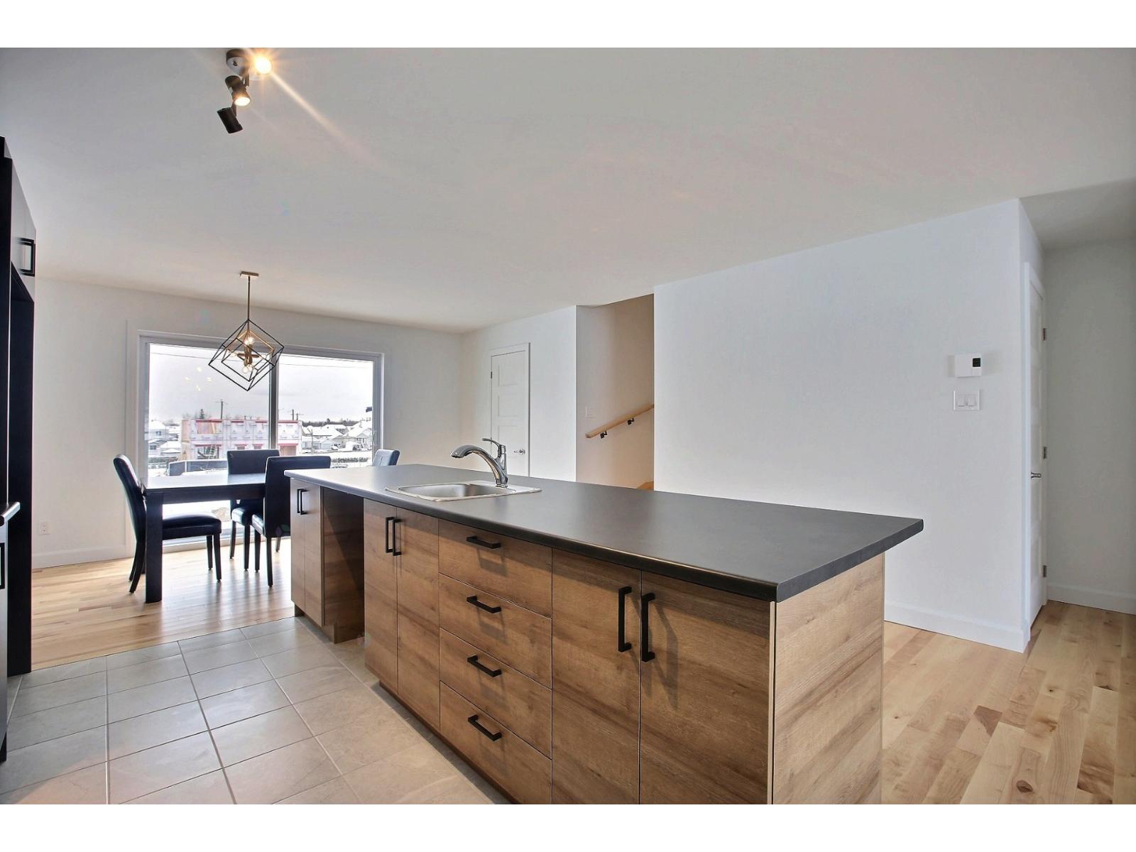 Av. Du Rang-st-ignace Property Photo 3