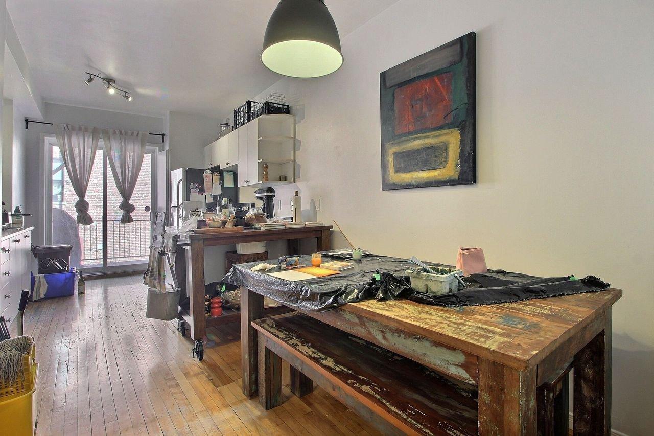 377-381 Rue Villeneuve E. Property Photo 17