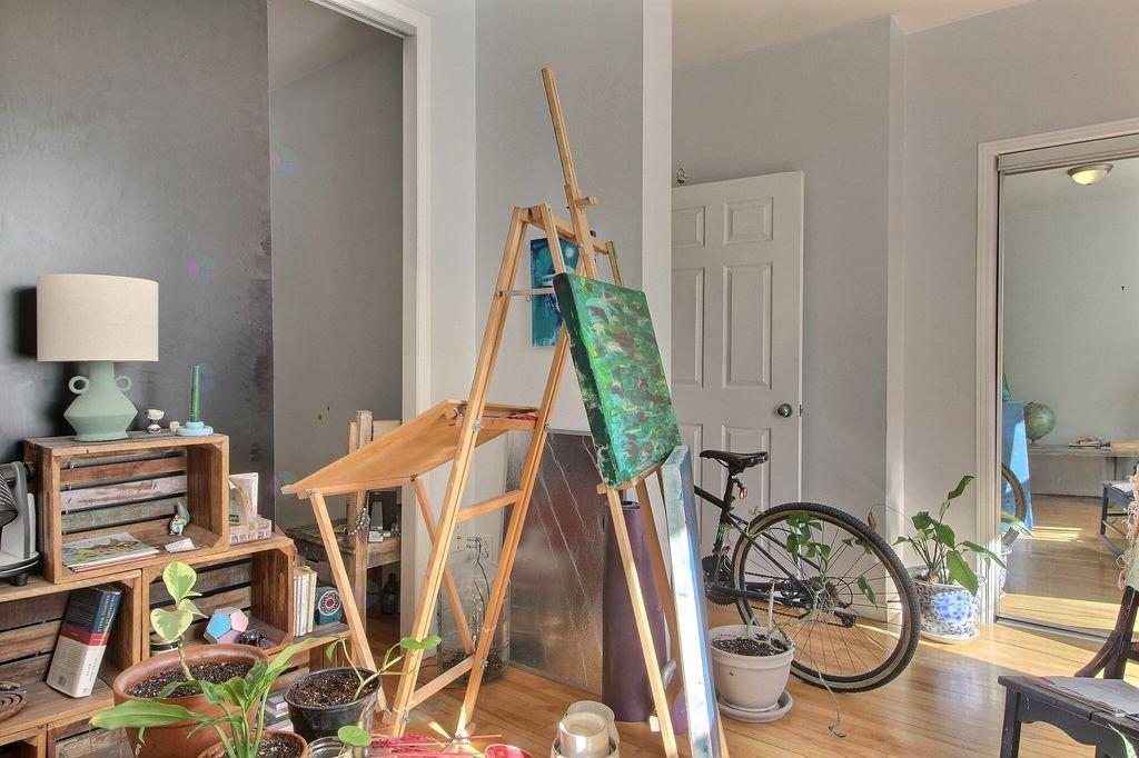 377-381 Rue Villeneuve E. Property Photo 21
