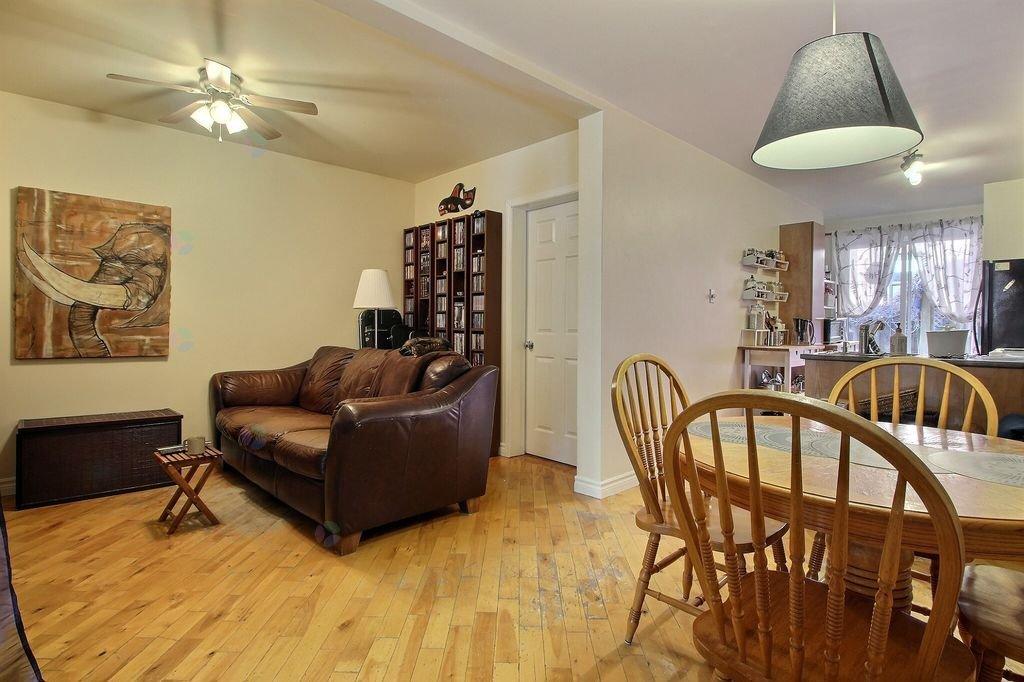 377-381 Rue Villeneuve E. Property Photo 28