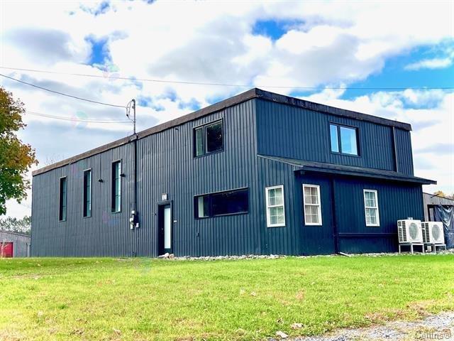 100z Rue Thibault S. Property Photo 5