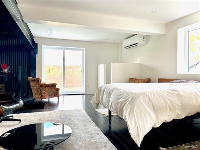 100z Rue Thibault S. Property Photo 22