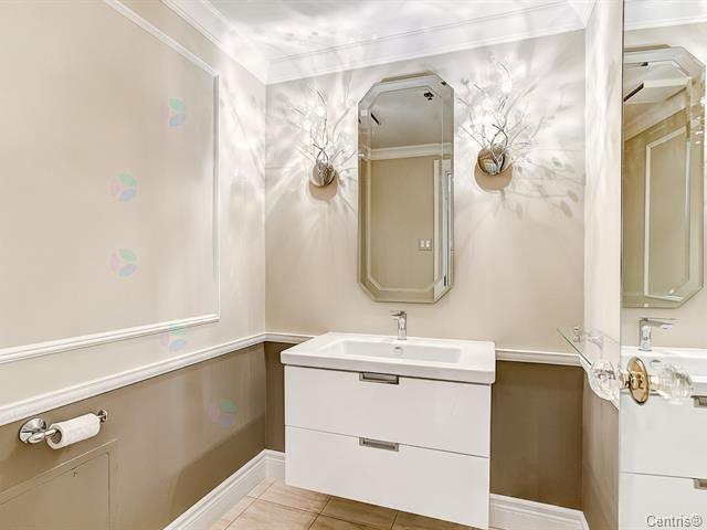 2500 Av. Pierre-dupuy, #302 Property Photo 17