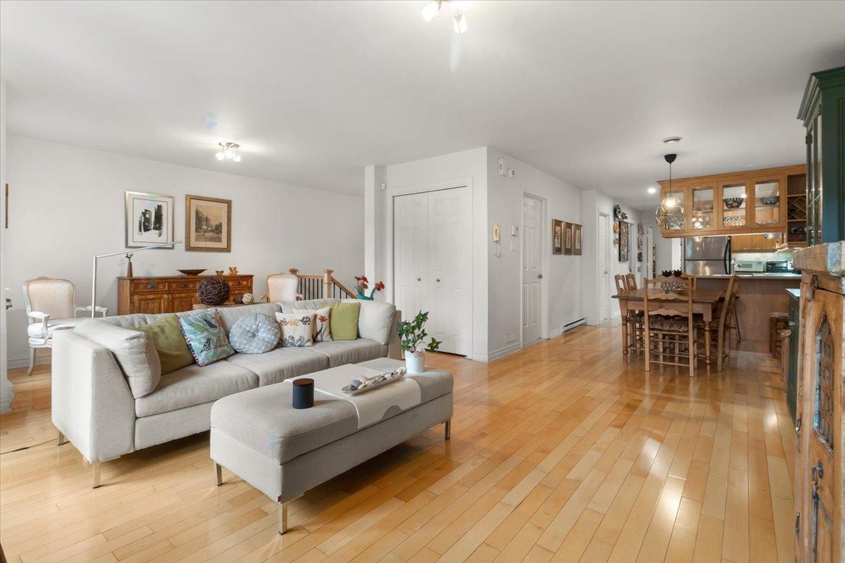 740 Rue De L'église, #301 Property Photo 7