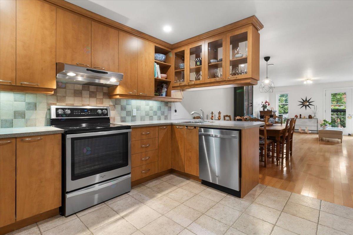 740 Rue De L'église, #301 Property Photo 13