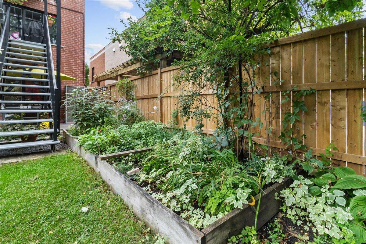 740 Rue De L'église, #301 Property Photo 31