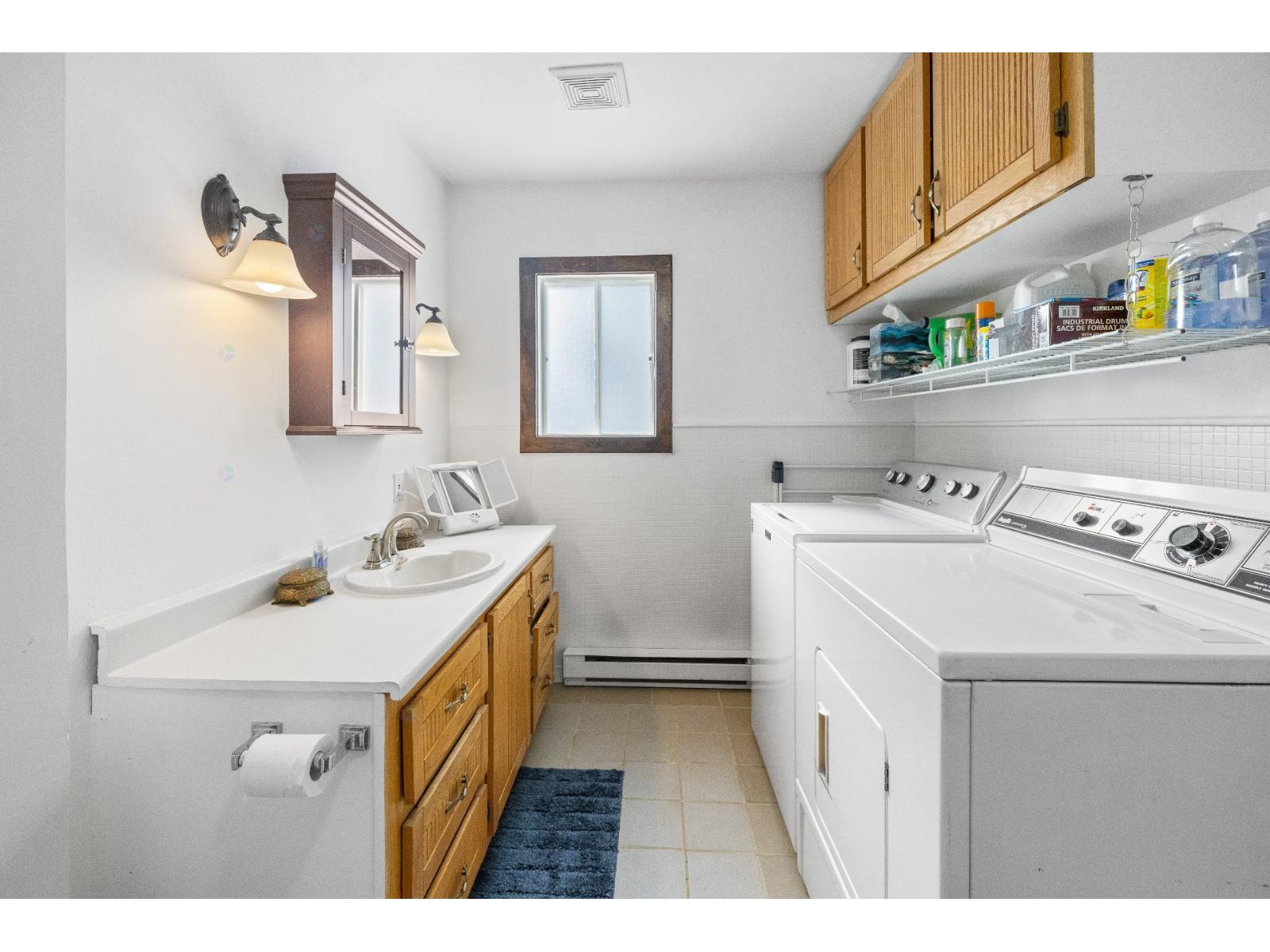 20 57e Avenue Property Photo 12