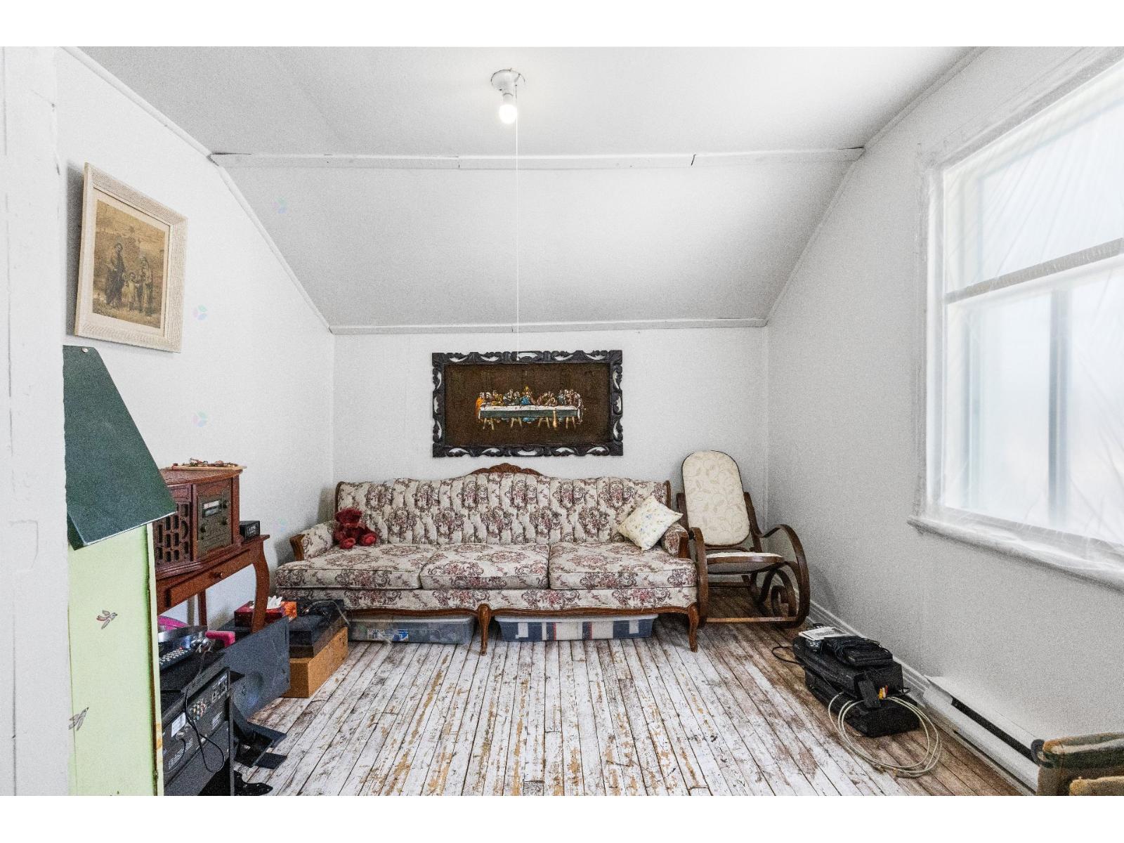 20 57e Avenue Property Photo 22