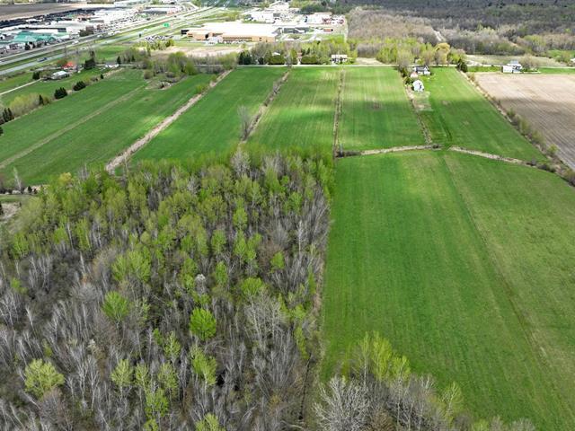 293 8e Rang Property Photo 6