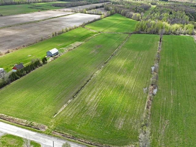 293 8e Rang Property Photo 7