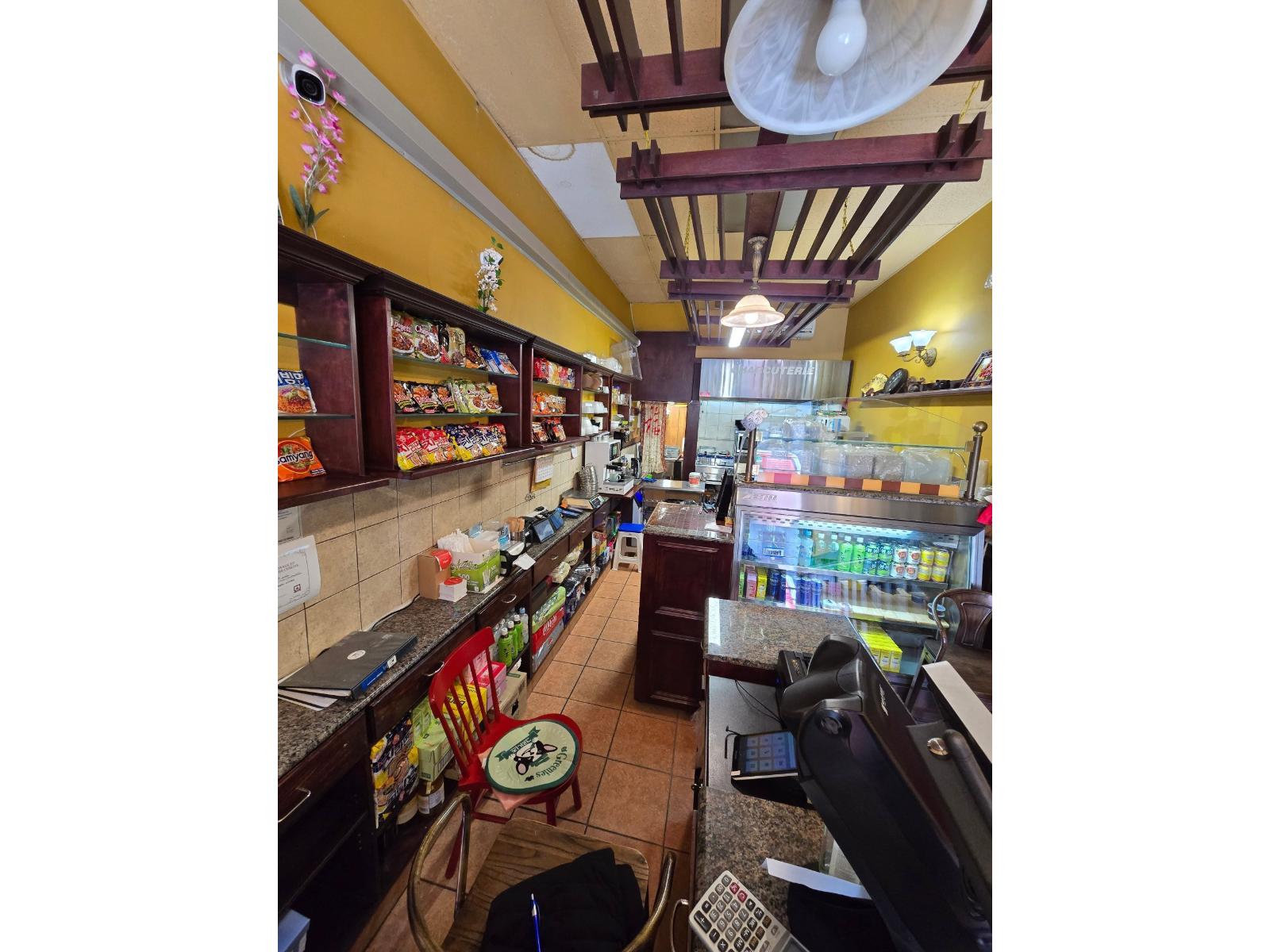 1413 Rue St-marc Property Photo 3