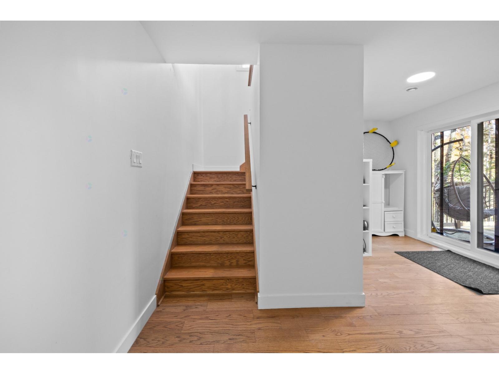 100 Rue Des Coteaux Property Photo 21