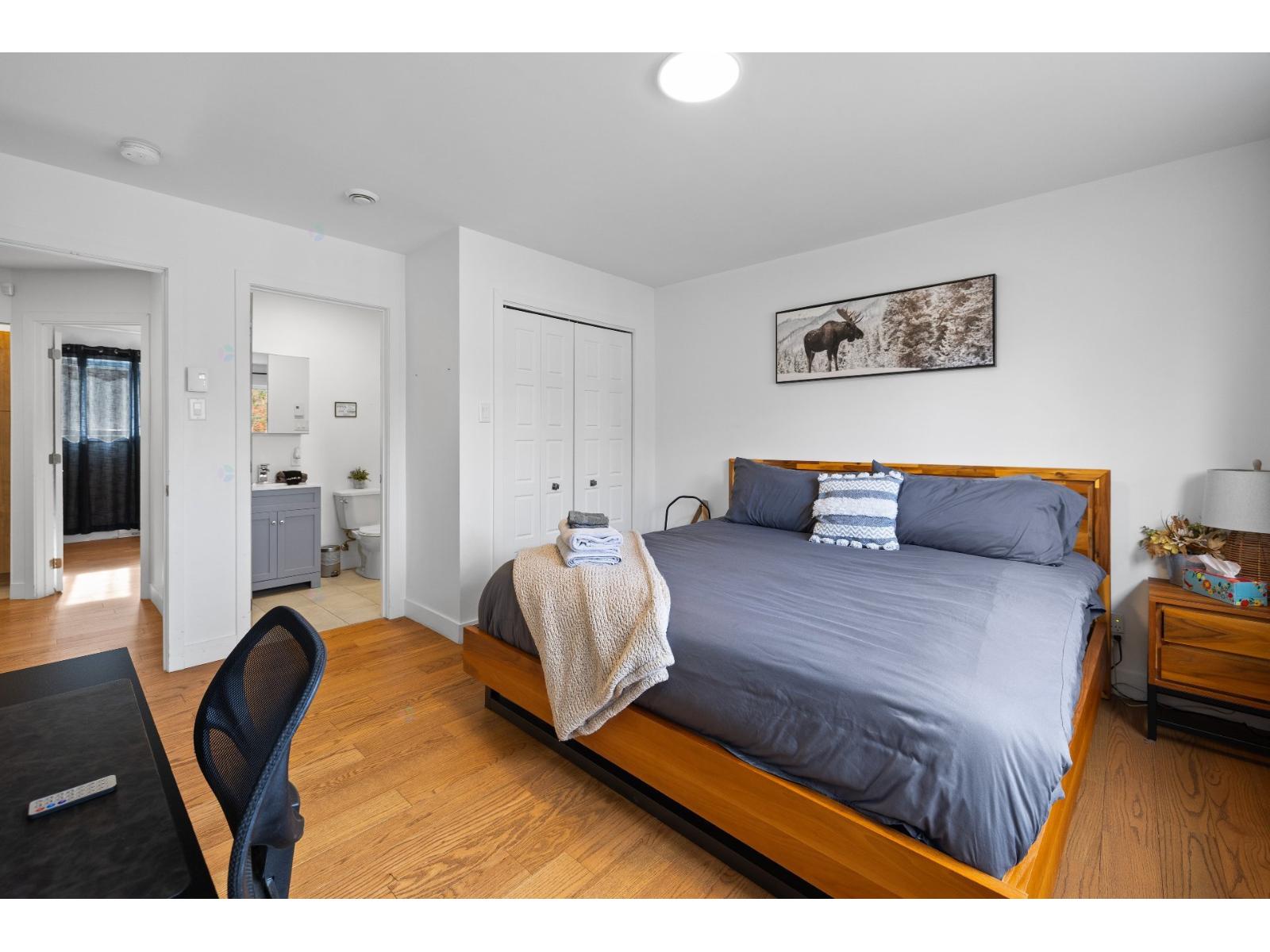 100 Rue Des Coteaux Property Photo 24
