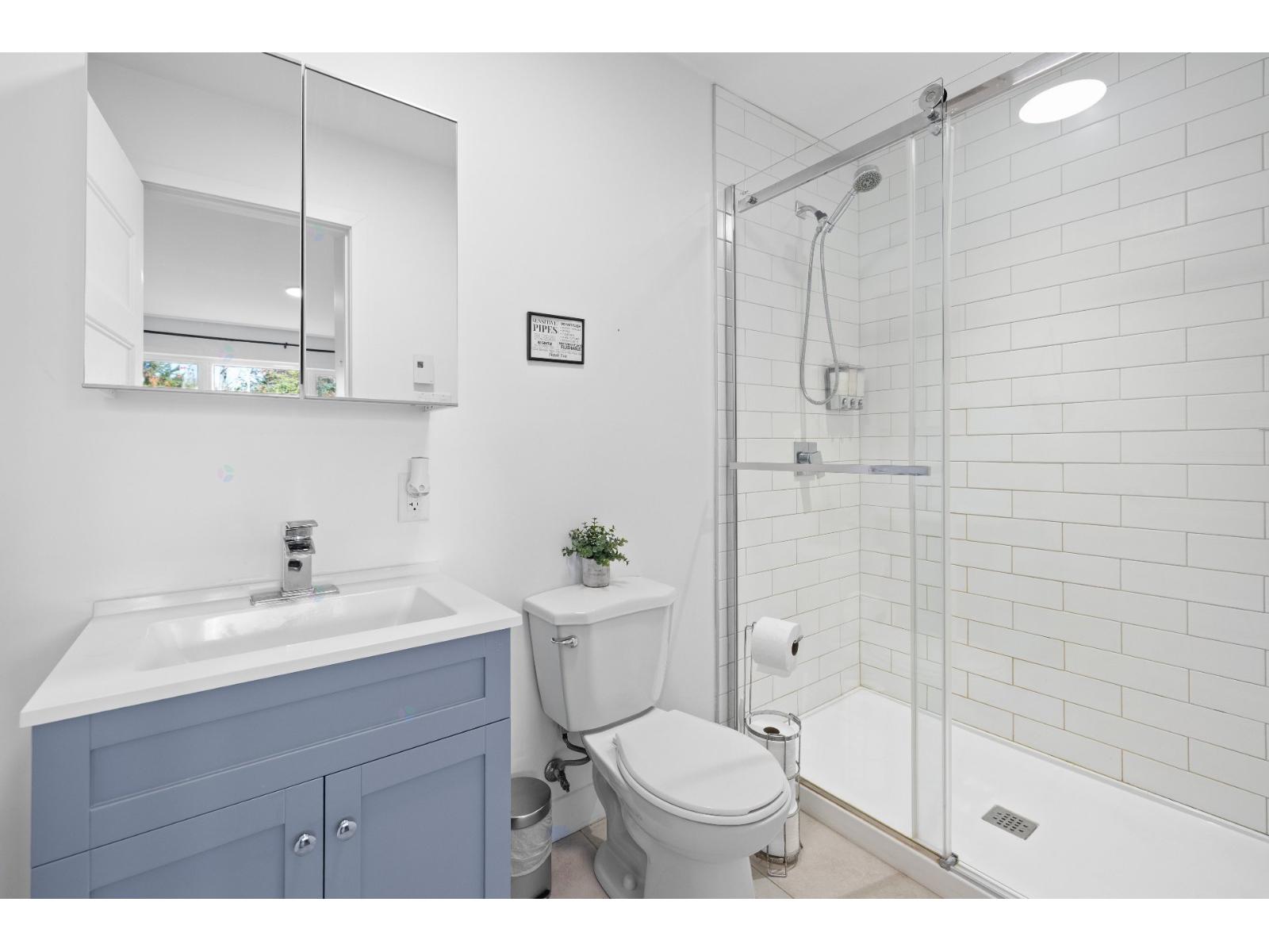 100 Rue Des Coteaux Property Photo 26