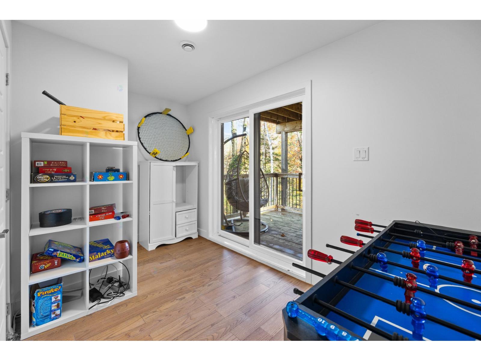 100 Rue Des Coteaux Property Photo 35