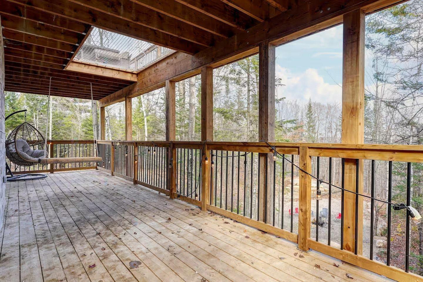 100 Rue Des Coteaux Property Photo 38