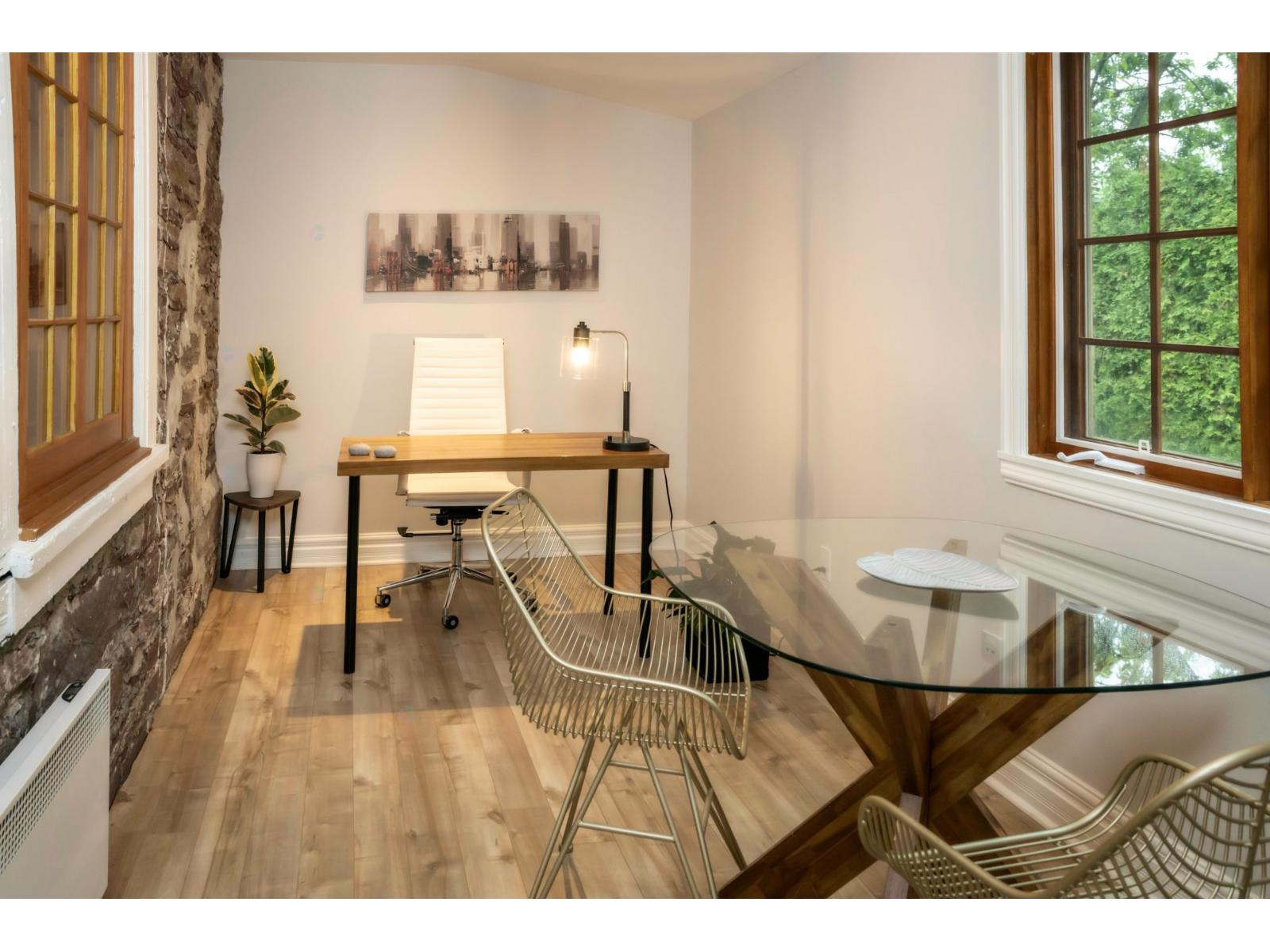 6 Rue St-Michel, #4 Property Photo 1