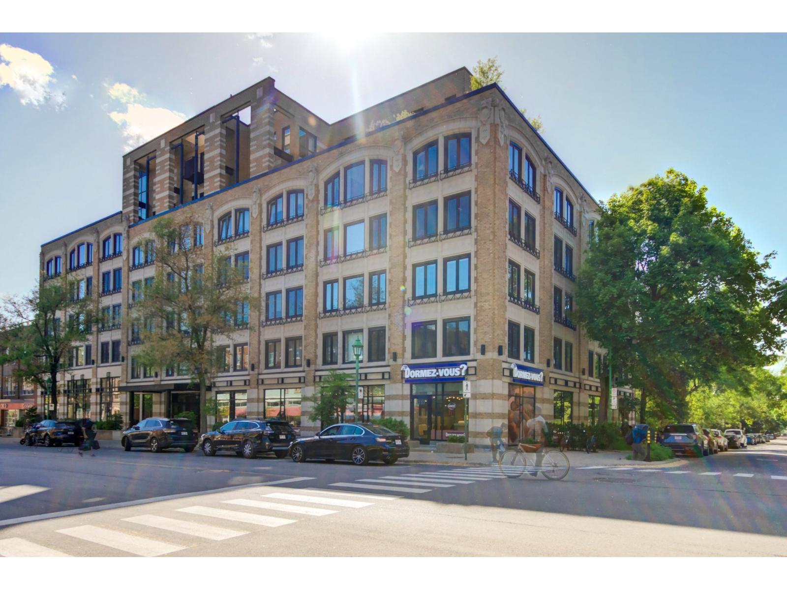 1175 Av. Bernard, #37