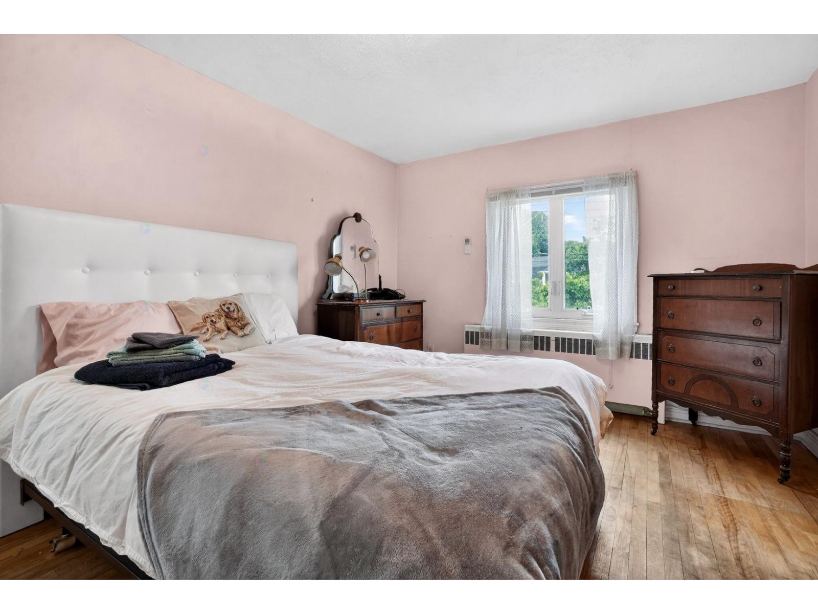 885 43e Avenue Property Photo 12
