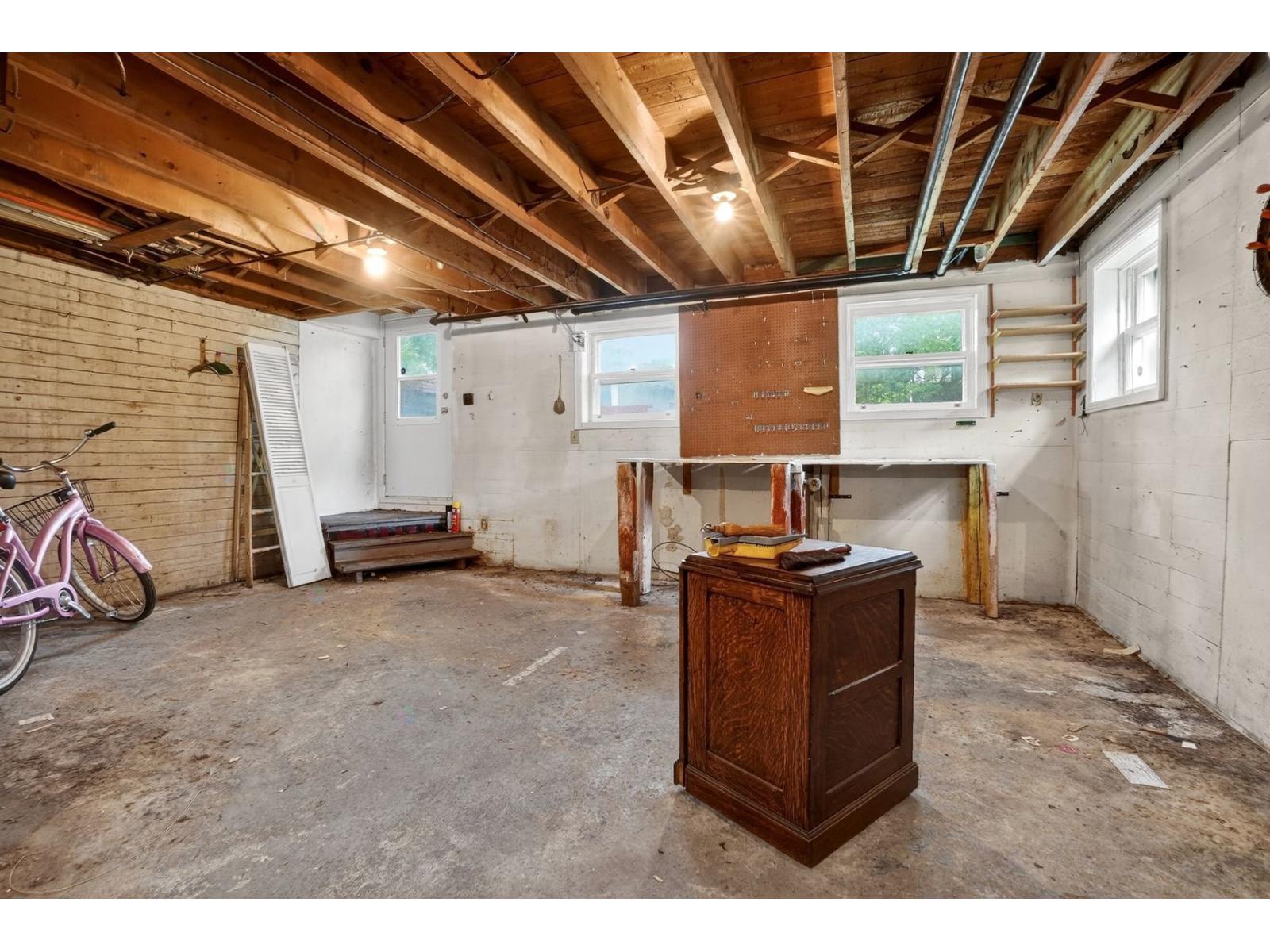 885 43e Avenue Property Photo 20