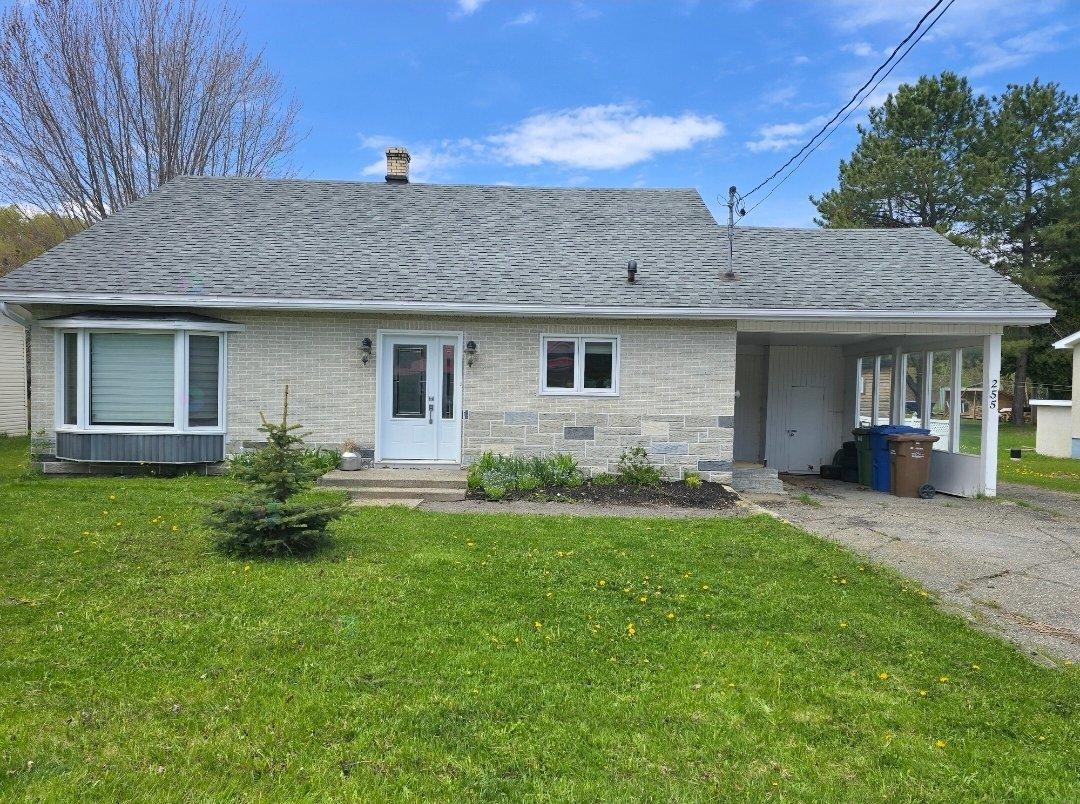 255 Route Bellevue Property Photo 1