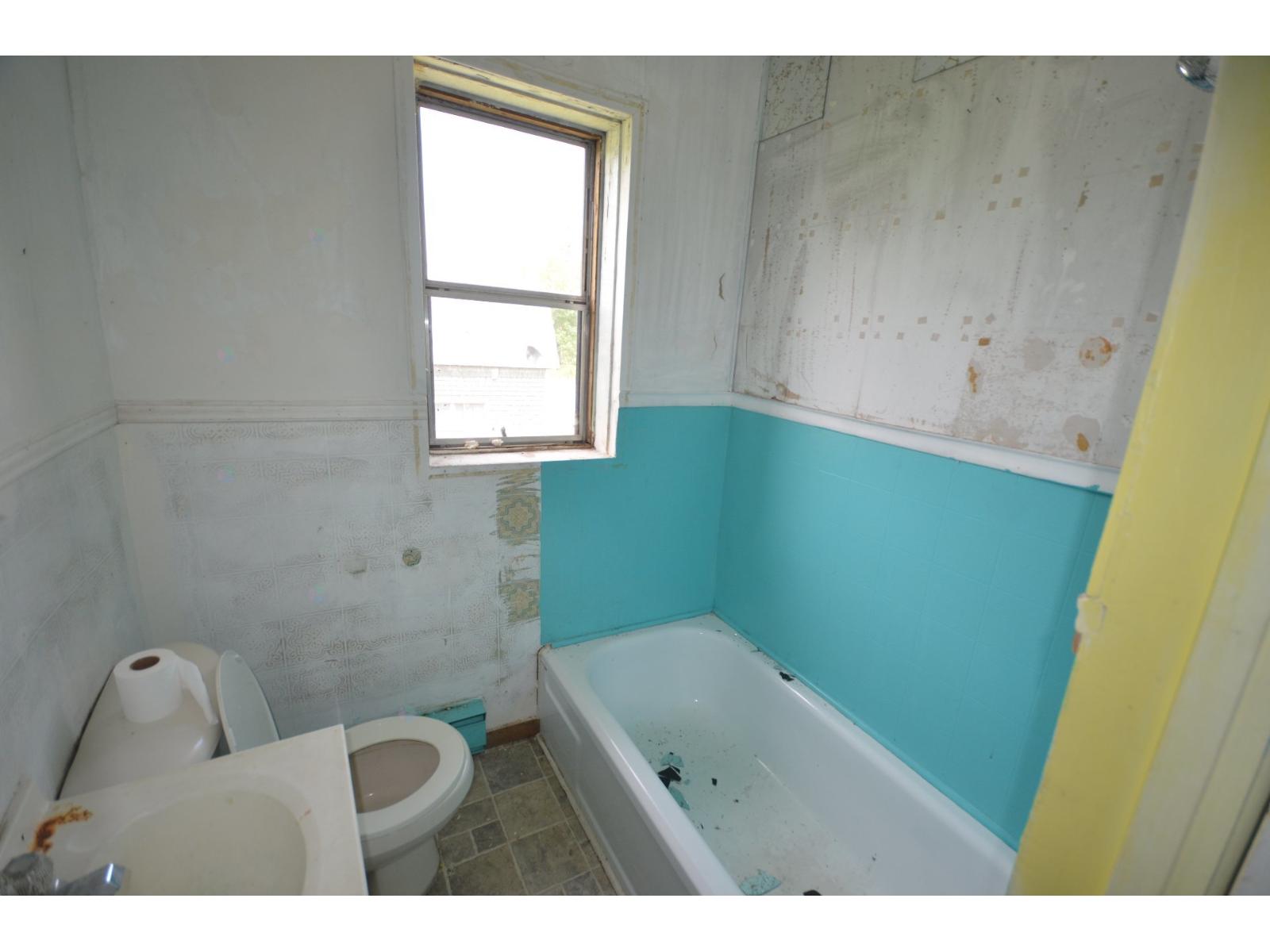 471 Ch. Du Poisson-blanc Property Photo 8