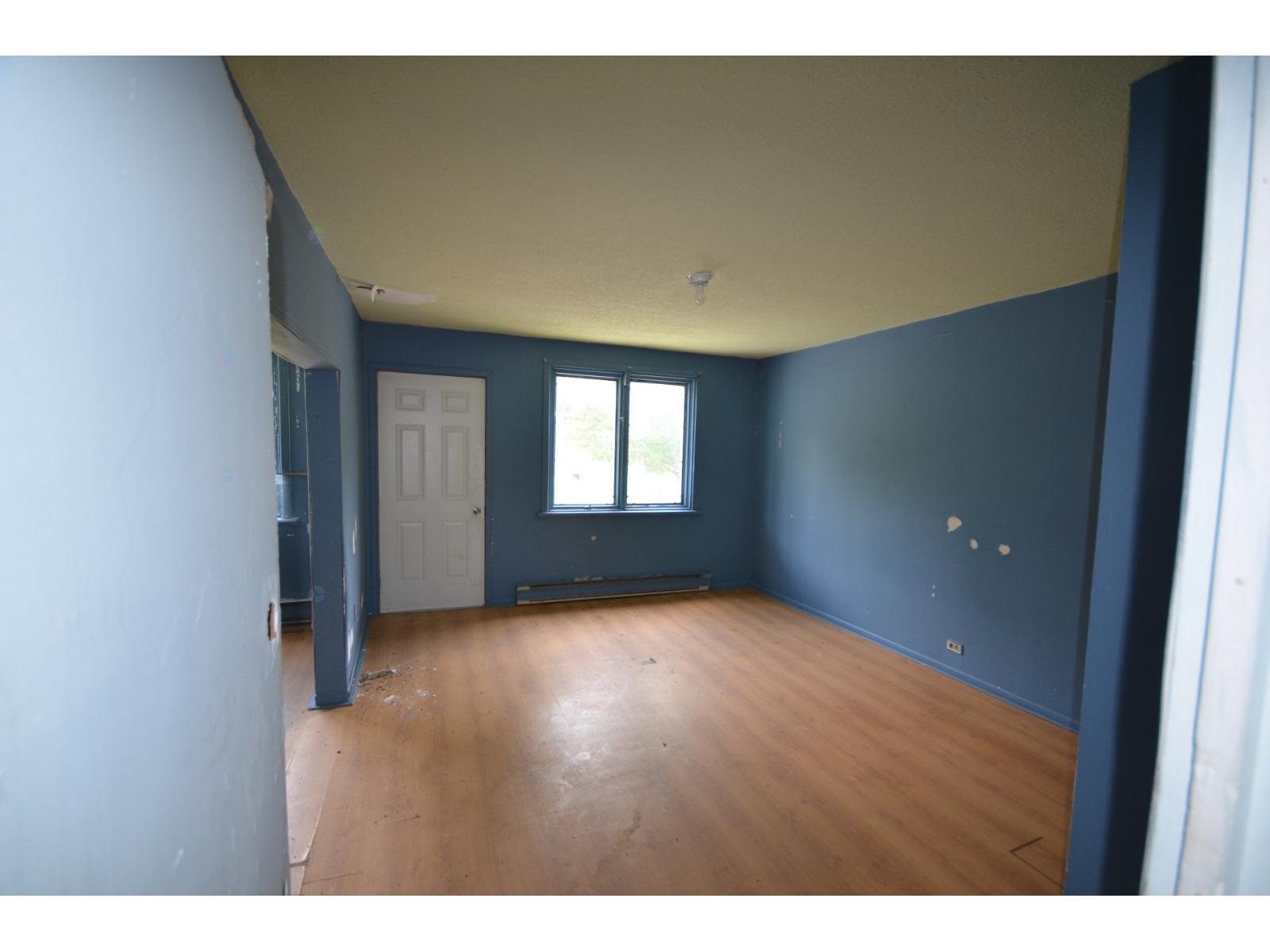 471 Ch. Du Poisson-blanc Property Photo 11