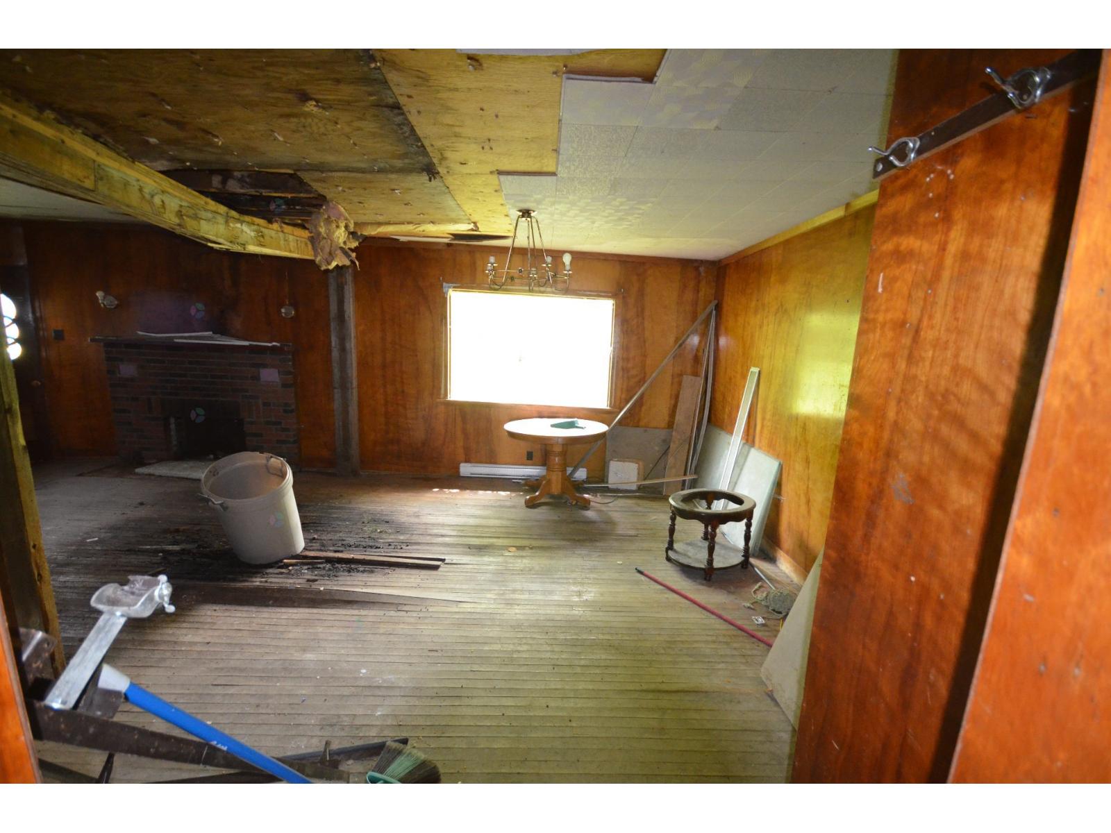 471 Ch. Du Poisson-blanc Property Photo 16