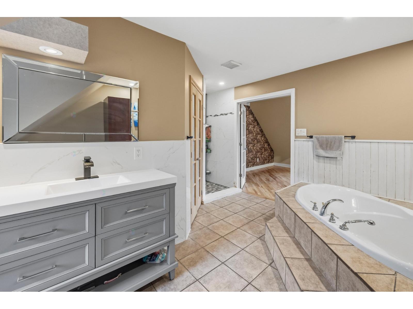 16 Rue Robitaille Property Photo 23