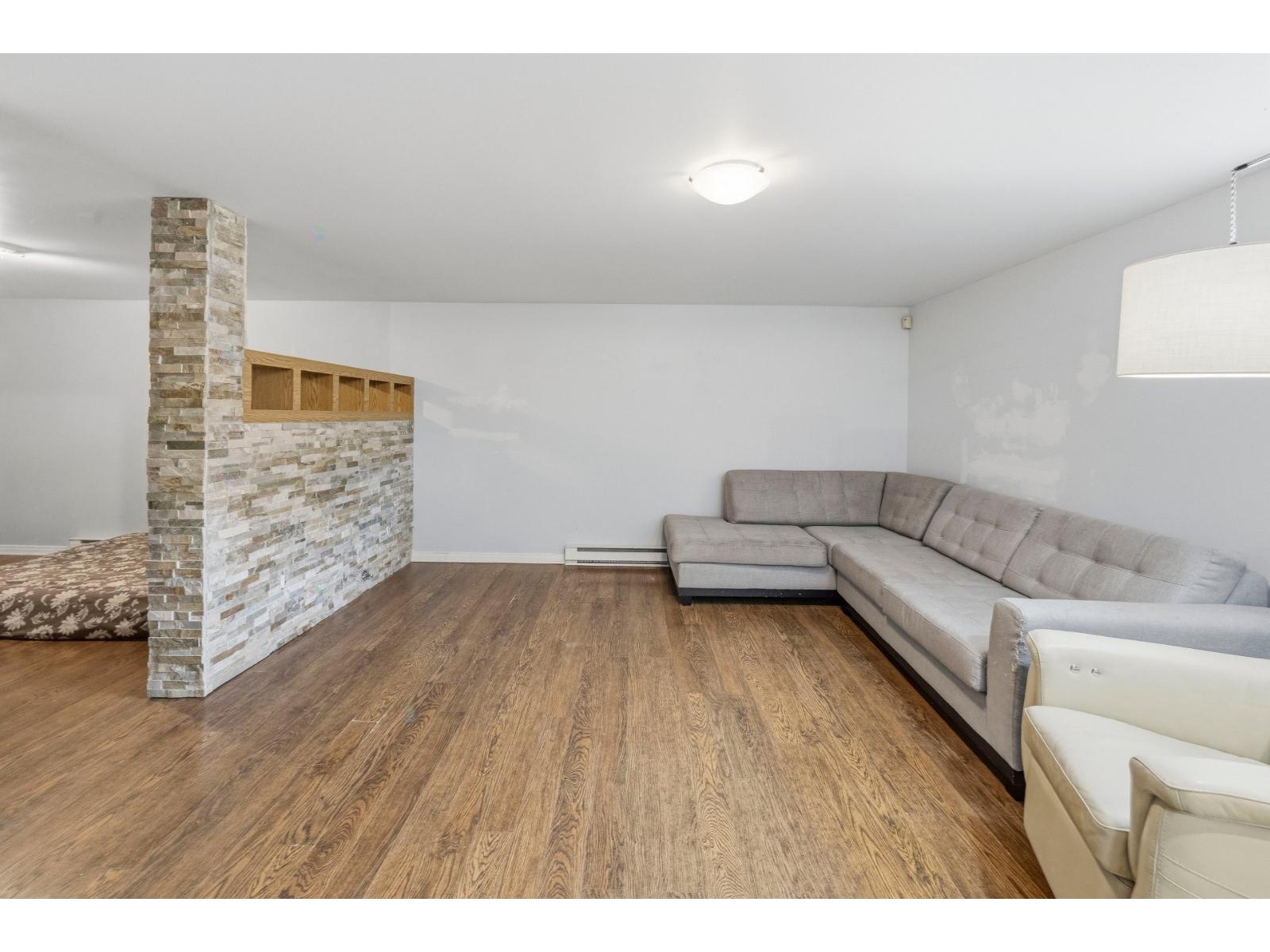 16 Rue Robitaille Property Photo 38