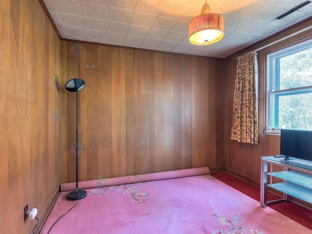 457 Av. Brock N. Property Photo 21