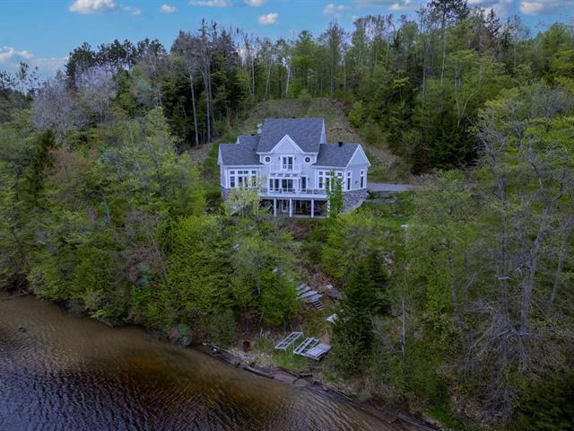 780 Ch. Des Chalands Property Photo 5