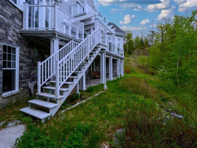 780 Ch. Des Chalands Property Photo 6