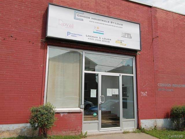 24 Rue St-louis, #200 Property Photo 2