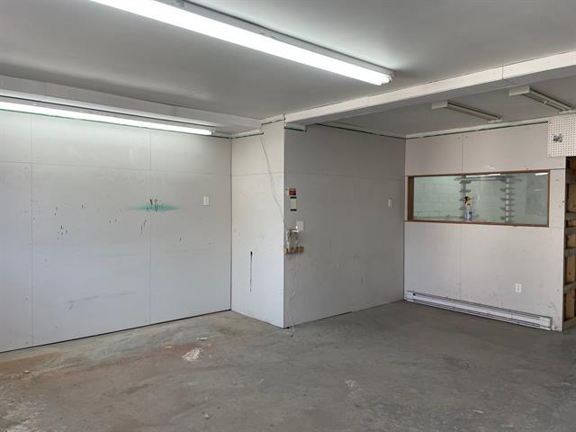 24 Rue St-louis, #200 Property Photo 17