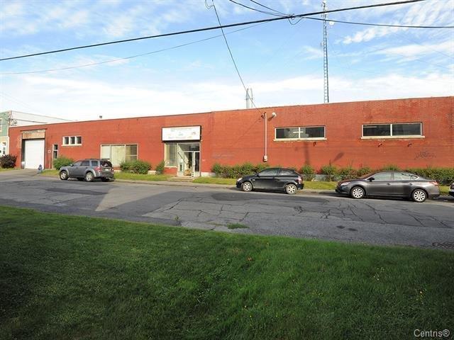 24 Rue St-louis, #200 Property Photo 24