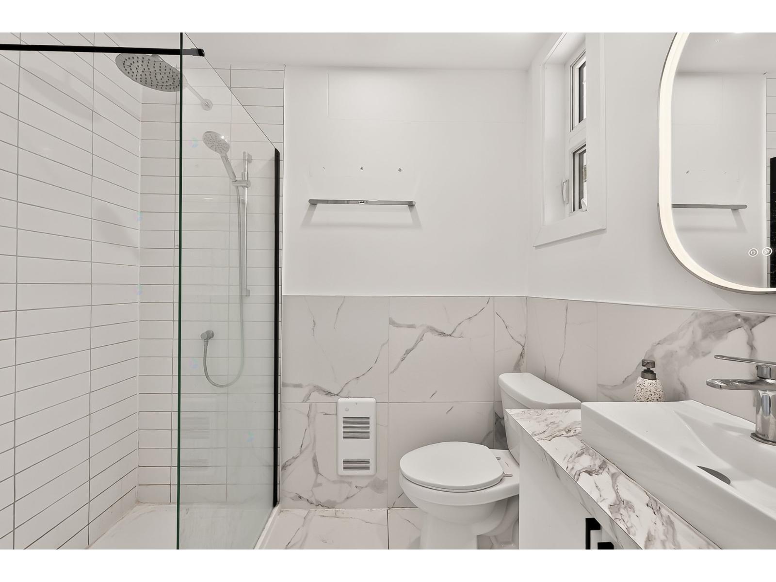 4725-4735 Av. Des Érables Property Photo 30
