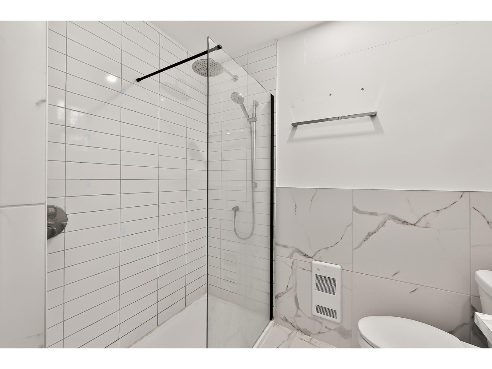 4725-4735 Av. Des Érables Property Photo 31