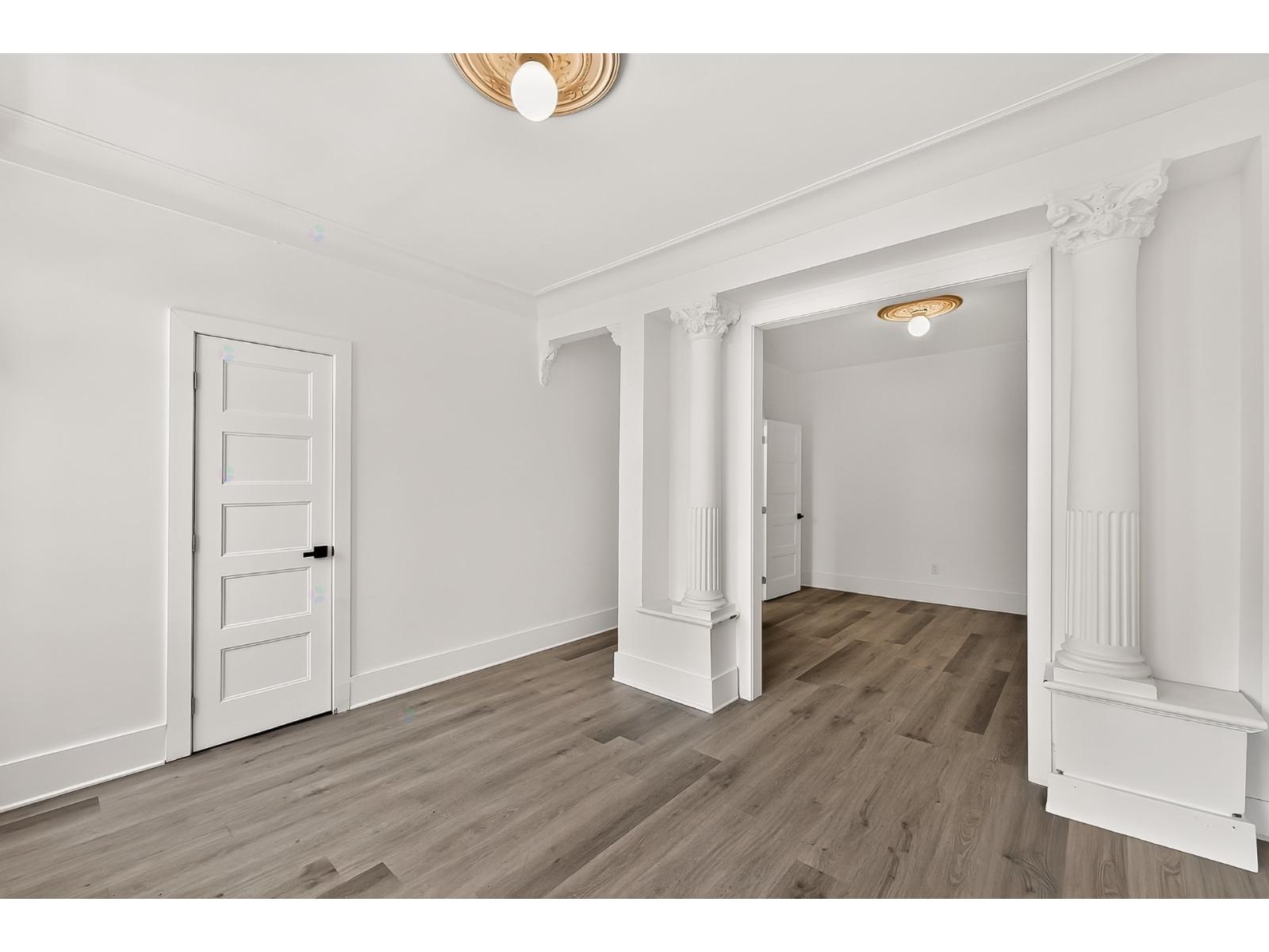 4725-4735 Av. Des Érables Property Photo 33